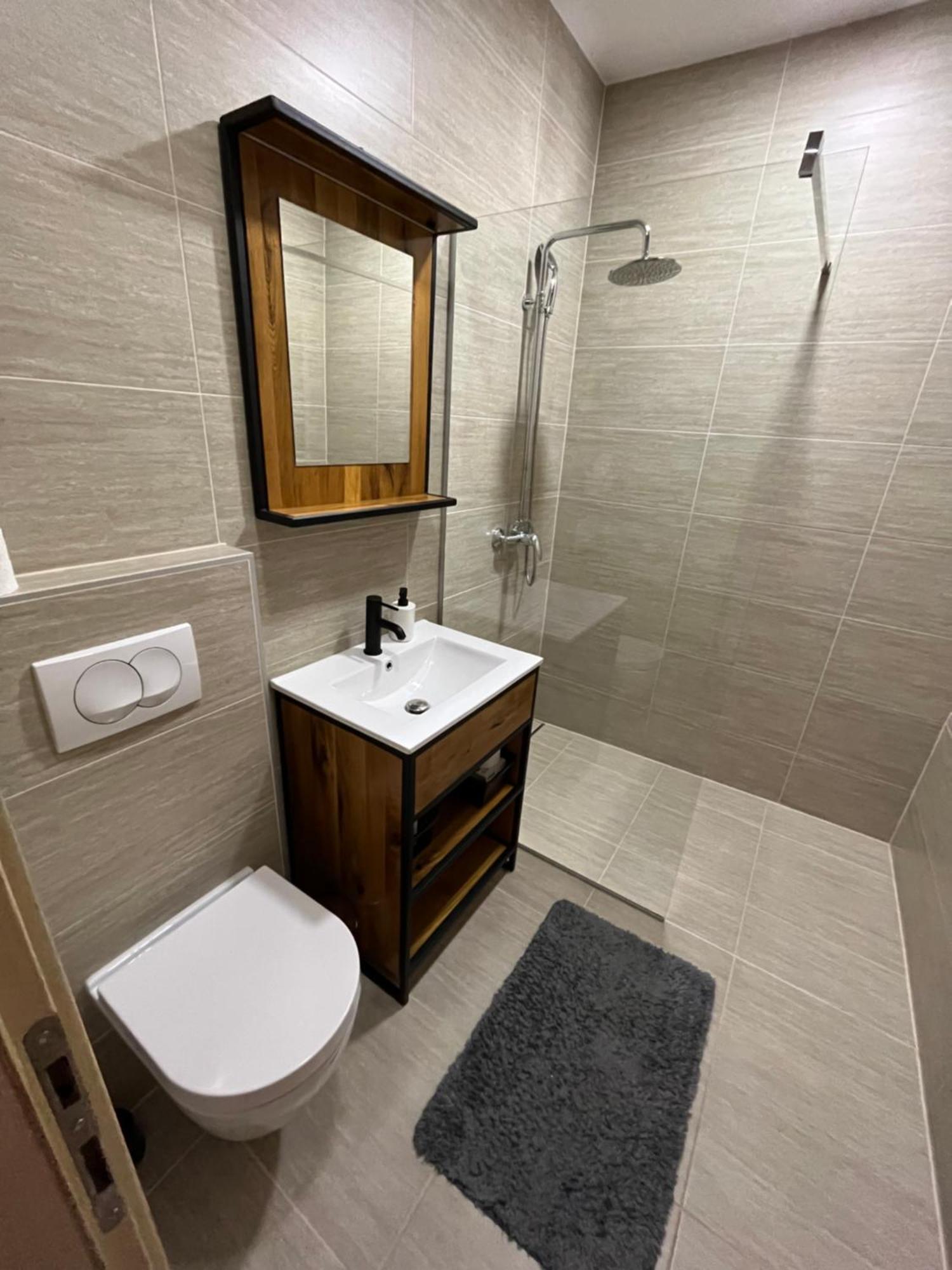 Apartmán For5 Ðakovo Exteriér fotografie